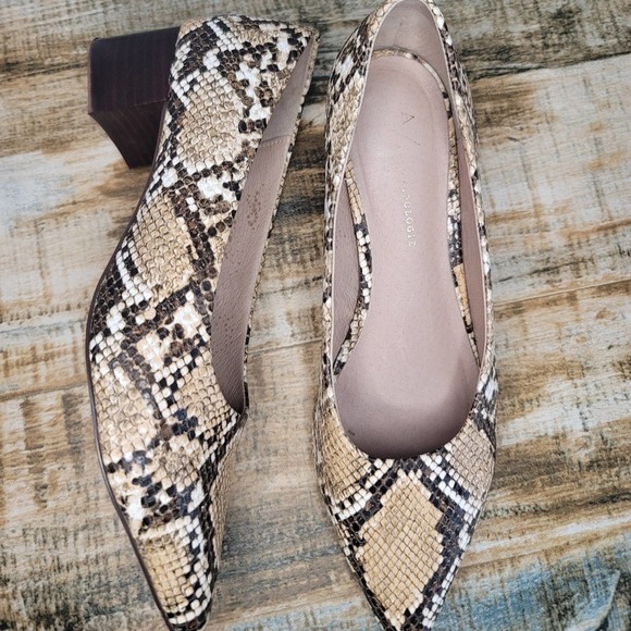 ANTHROPOLOGIE SERAPHINA SNAKESKIN EMBOSSED LEATHER POINTED TOE BLOCK HEE… - Picture 11 of 15